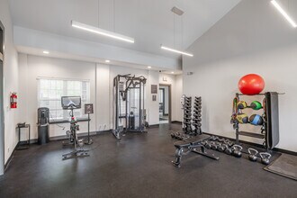 Ashton Arlington Heights in Arlington Heights, IL - Building Photo - Interior Photo