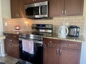 7700 Ellesmere Ln in Sherwood Park, AB - Building Photo - Building Photo
