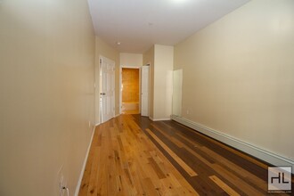 655 DeKalb Ave in Brooklyn, NY - Building Photo - Building Photo