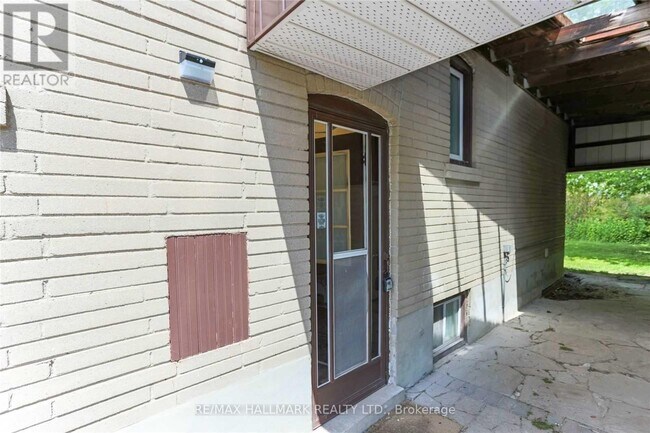 56 Courton Dr in Toronto, ON - Building Photo - Building Photo