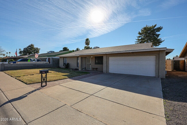 3015 W Bluefield Ave in Phoenix, AZ - Building Photo - Building Photo