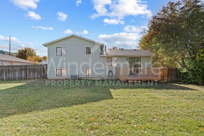 property at 4211 E Sumac Dr