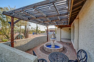 6520 E Peak View Rd in Cave Creek, AZ - Building Photo - Building Photo