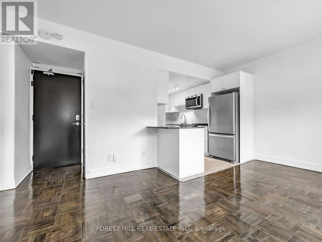 70 Spadina Rd in Toronto, ON - Building Photo - Building Photo