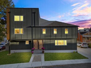 312 Garfield Ave in Jersey City, NJ - Foto de edificio - Building Photo