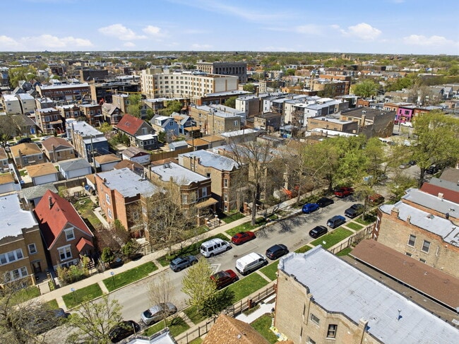 1526 N Springfield Ave in Chicago, IL - Building Photo - Building Photo