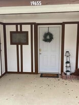 2890 Parkwood Rd in Snellville, GA - Building Photo