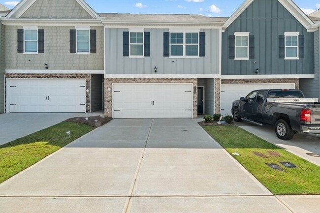 property at 11640 Mendenhall Ct