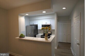 5909 Barbados Pl-Unit -102 in North Bethesda, MD - Building Photo - Building Photo