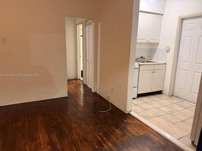 property at 1959 Taylor St