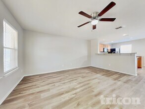 160 Hinge Path in Cibolo, TX - Building Photo - Building Photo