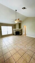 6362 Parkland Oaks Dr in San Antonio, TX - Building Photo - Building Photo