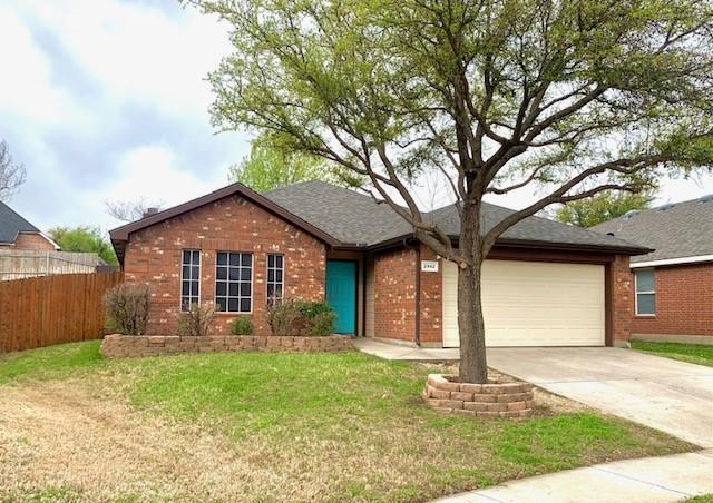 property at 2952 Milby Oaks Dr