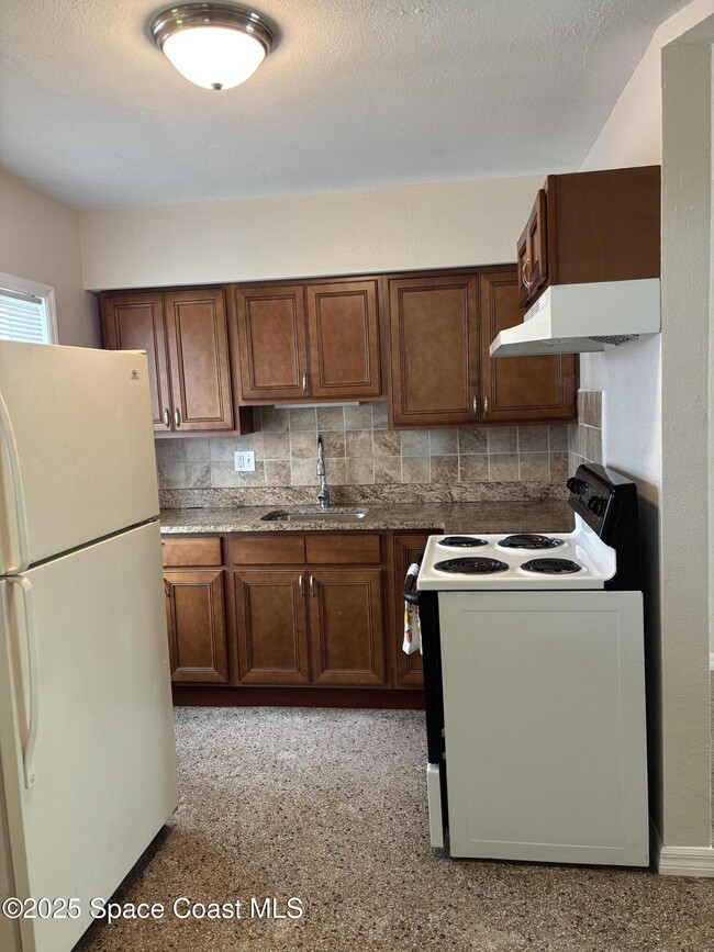 1420 Avocado Ave in Melbourne, FL - Building Photo - Building Photo