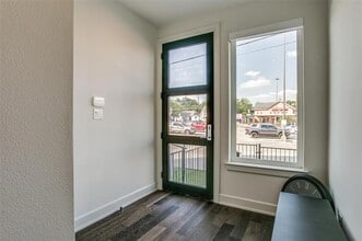 5202 Capitol Ave in Dallas, TX - Building Photo - Building Photo