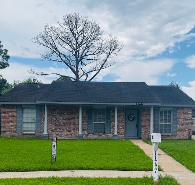 property at 11727 Scottsdale Dr