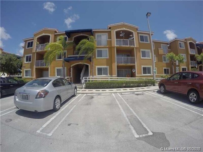 20930 SW 87th Ave-Unit -202 in Cutler Bay, FL - Foto de edificio - Building Photo