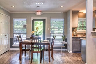 Trails on Treadway in Beaumont, TX - Foto de edificio - Interior Photo