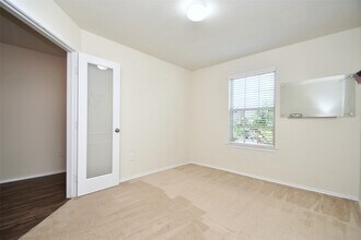 5010 Brewcastle Ln in Park Row, TX - Building Photo - Building Photo