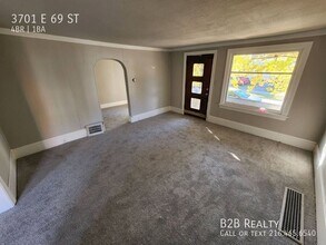 3701 E 69th St in Cleveland, OH - Building Photo - Building Photo