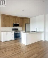 525 New Dundee Rd in Kitchener, ON - Building Photo