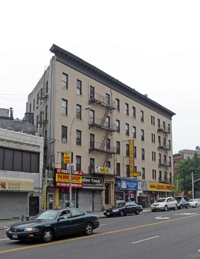 1346-1358 Amsterdam Ave in New York, NY - Building Photo - Building Photo