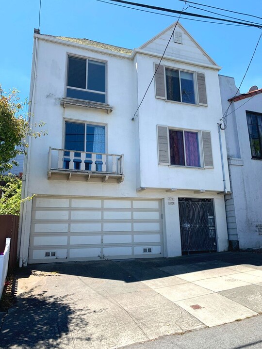 615-617-617 Lawton St in San Francisco, CA - Building Photo