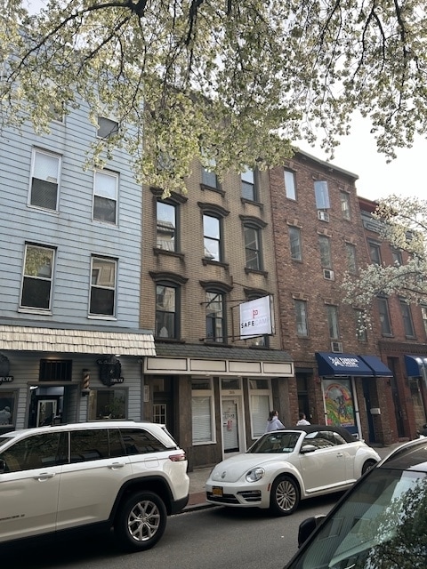 property at 365 1st St