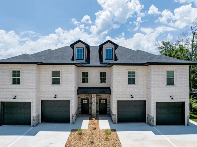 property at 1540 W Long