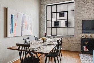 1111 Constance St in New Orleans, LA - Building Photo - Building Photo