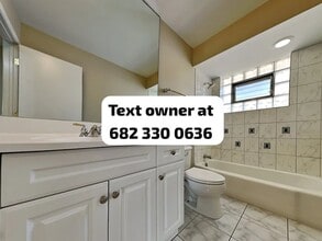 642 David St in Lake In The Hills, IL - Foto de edificio - Building Photo