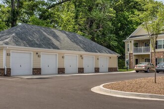 Cumberland Trace Village Apartments in Bowling Green, KY - Building Photo - Building Photo