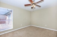 2139 Lake Hills Dr photo'