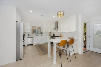 5248 Segals Way in Van Nuys, CA - Building Photo - Building Photo