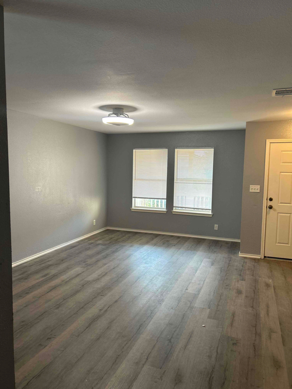 9714 Marbach Bend in San Antonio, TX - Building Photo - Building Photo