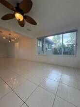 8130 NW 13th St in Pembroke Pines, FL - Building Photo - Building Photo