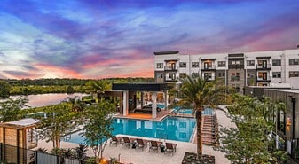 Prado in Davenport, FL - Building Photo