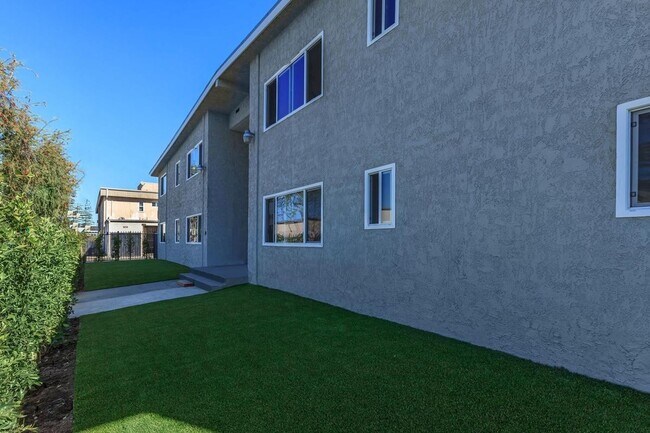 The Century Village (9910 S Village Dr) in Inglewood, CA - Building Photo - Building Photo