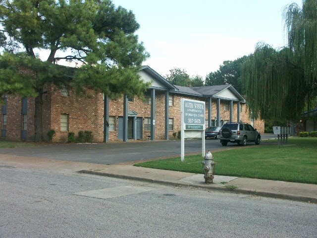 Timber Pines Apartments in Memphis, TN - Foto de edificio - Building Photo