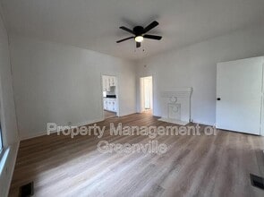 17 Henry St in Greenville, SC - Building Photo - Building Photo
