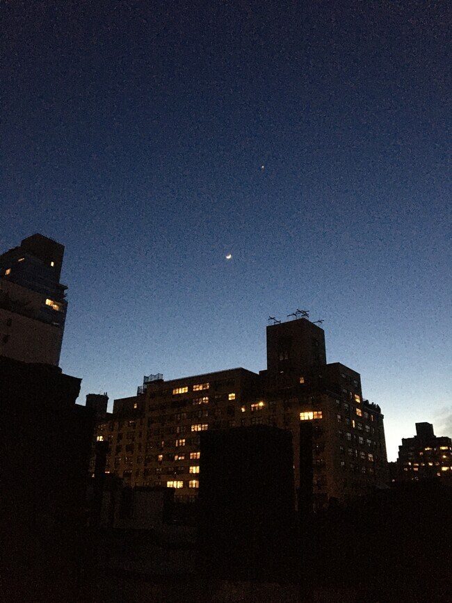 307 East 76th Street