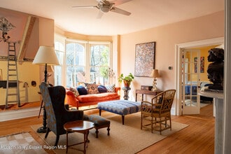 5 Fairview Ave in Chatham, NY - Building Photo - Building Photo