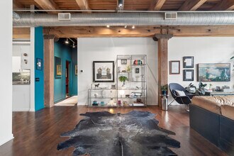 14 N Peoria St in Chicago, IL - Building Photo - Building Photo