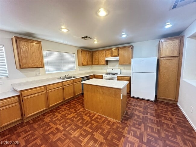 property at 712 Iron Bridge St