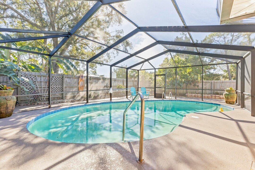 22 Clark Ln in Palm Coast, FL - Building Photo