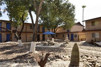 Northern Chateau Apartments in Phoenix, AZ - Building Photo - Building Photo