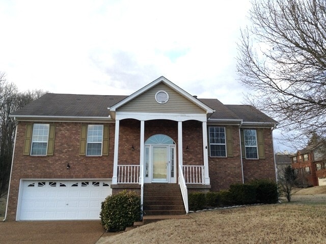 property at 3000 S Waterford Ct