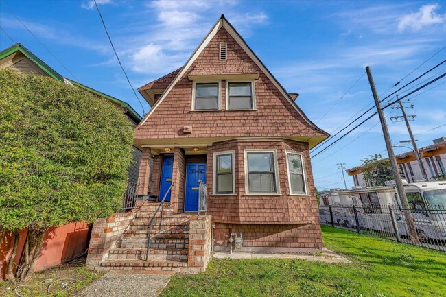 2804 Adeline St in Oakland, CA - Building Photo - Building Photo