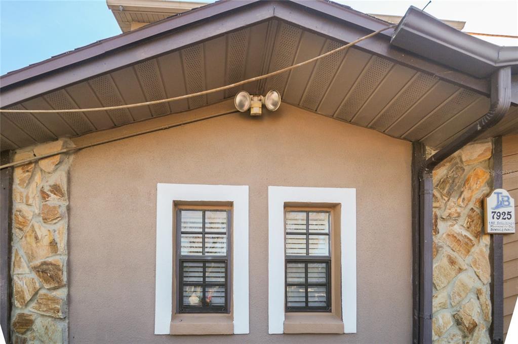 7925 52nd Way N in Pinellas Park, FL - Building Photo