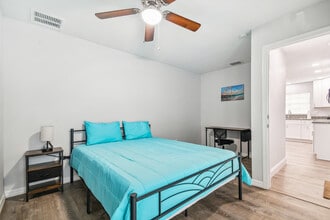 380 Jeru Blvd in Tarpon Springs, FL - Building Photo - Building Photo
